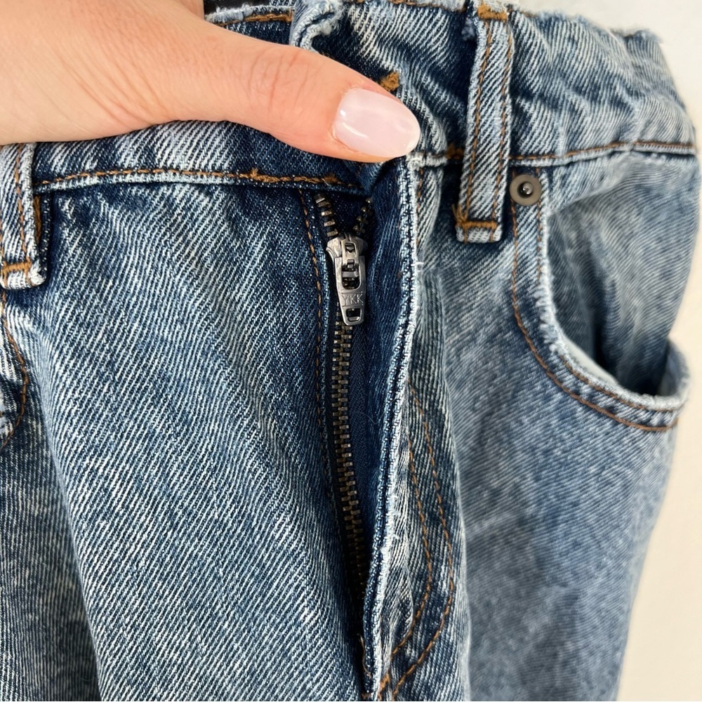 Retrofete Chris Ripped Straight Leg Mid Rise Jeans - Picture 9 of 10